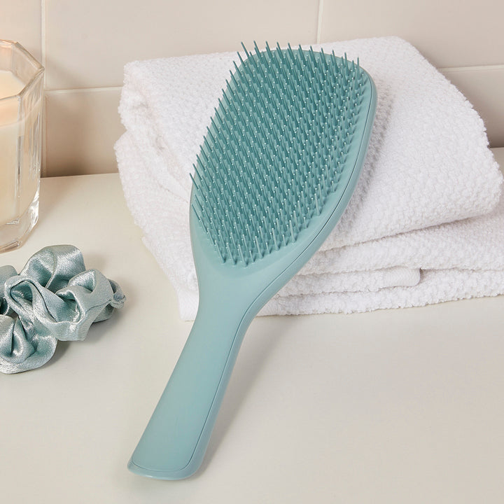 The Ultimate Detangler