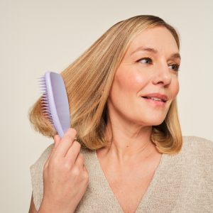 How to detangle hair with less breakage