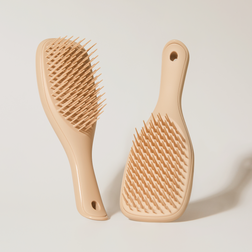 The Ultimate Detangler