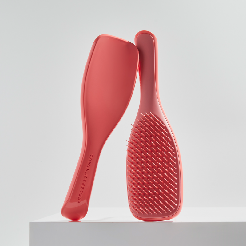 The Ultimate Detangler Naturally Curly